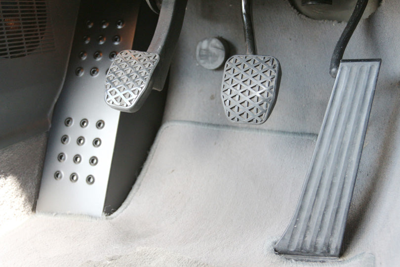bmw e36 m pedale BMW E36 No-Drill Dead Pedal